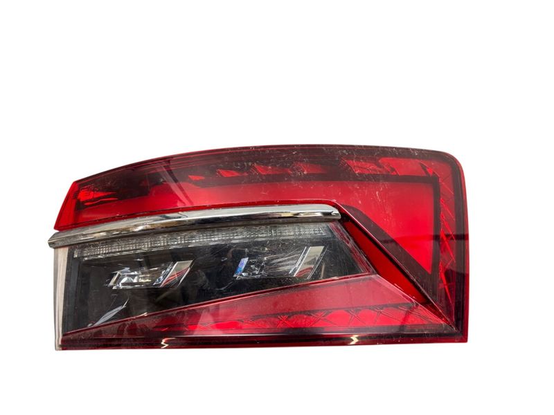 3V9945208C Tail light, right SKODA SUPERB III (3V3, 3V5) (2015-2024)