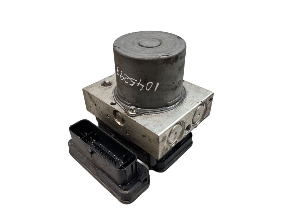 8W0614517J ABS hydraulic unit / pump AUDI A4 (8W, B9) (2015-)