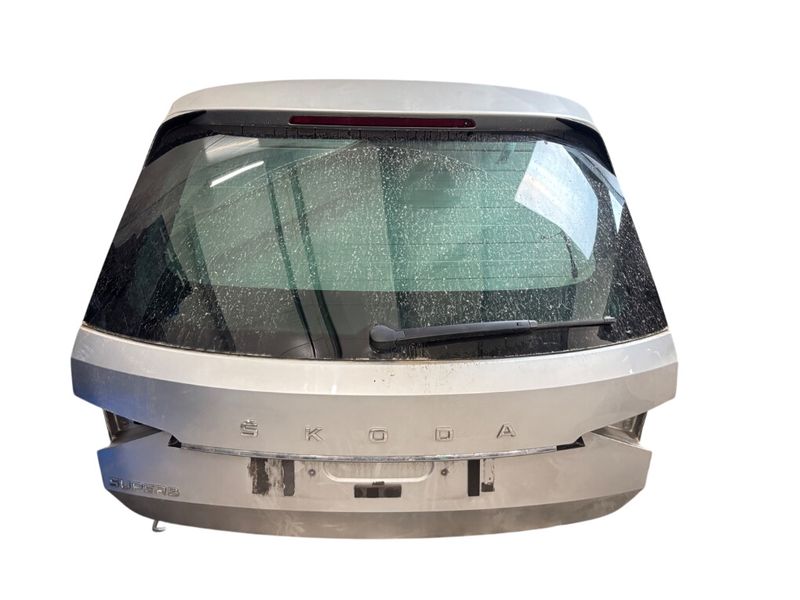 3V9827023G Bootlid / tailgate SKODA SUPERB III (3V3, 3V5) (2015-2024)