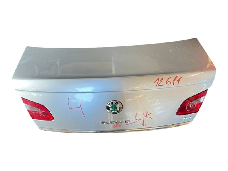 3T5827025A Bootlid / tailgate SKODA SUPERB II (3T4, 3T5) (2008-2015)