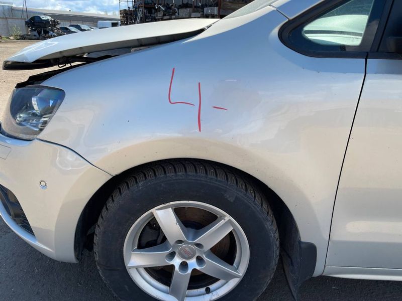 7N0821021A Fender Front Left SEAT ALHAMBRA II (7N) (2010-2020)
