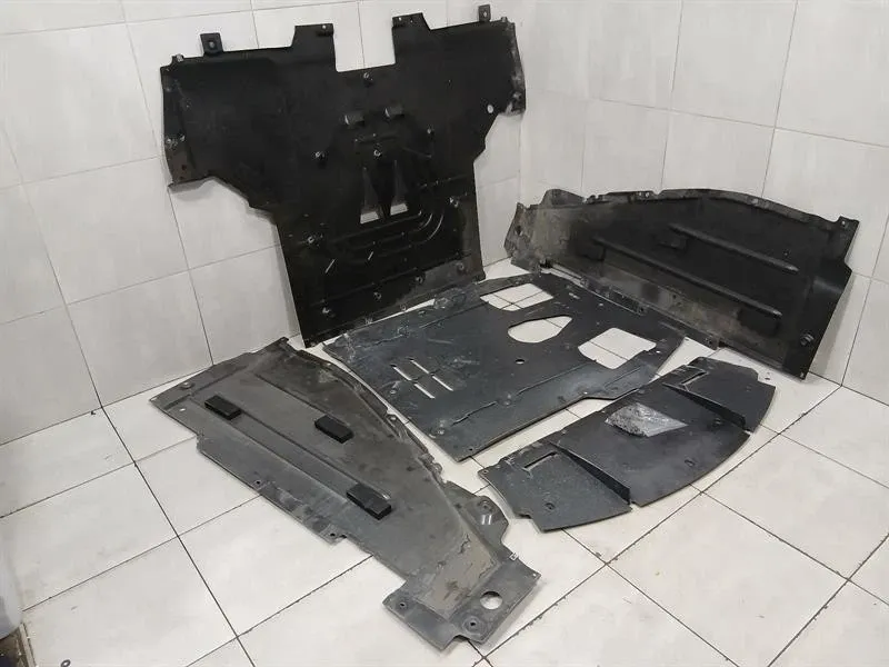 Ferrari California F149 Undertray 81176700 with defects Underbody Trim