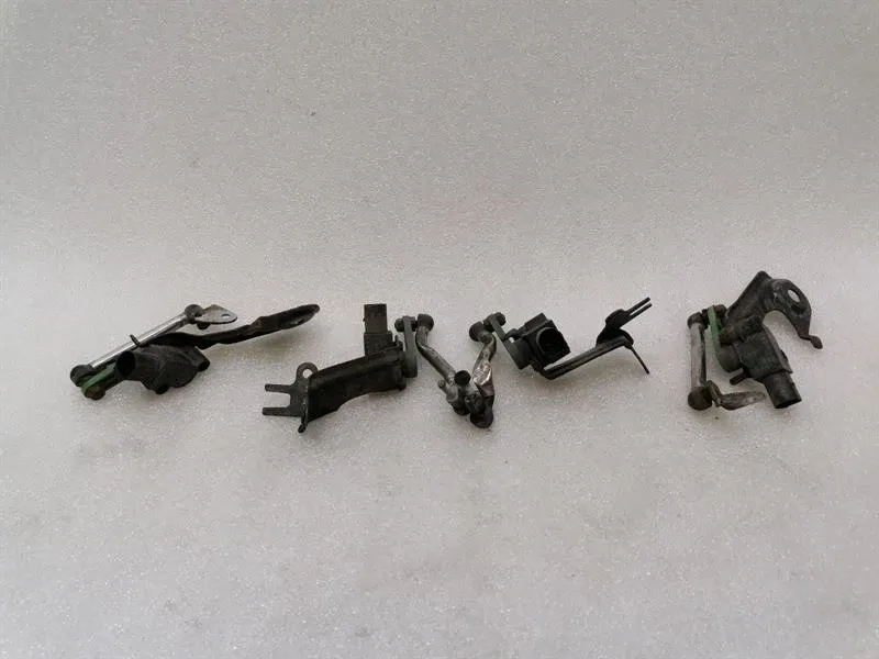 Porsche Macan 95B Level Sensor 8K0907503 Level Sensor Set SET OF 4