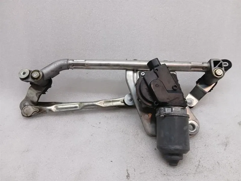Ferrari California T F149 14-17 Front Wiper Linkage 85804000 Wiper Motor Front