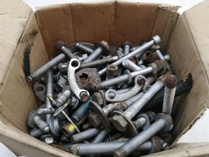 BENTLEY CONTINENTAL FLYING TRACK SCREWS BOLTS FROM ONE CAR SET SET BOLTS