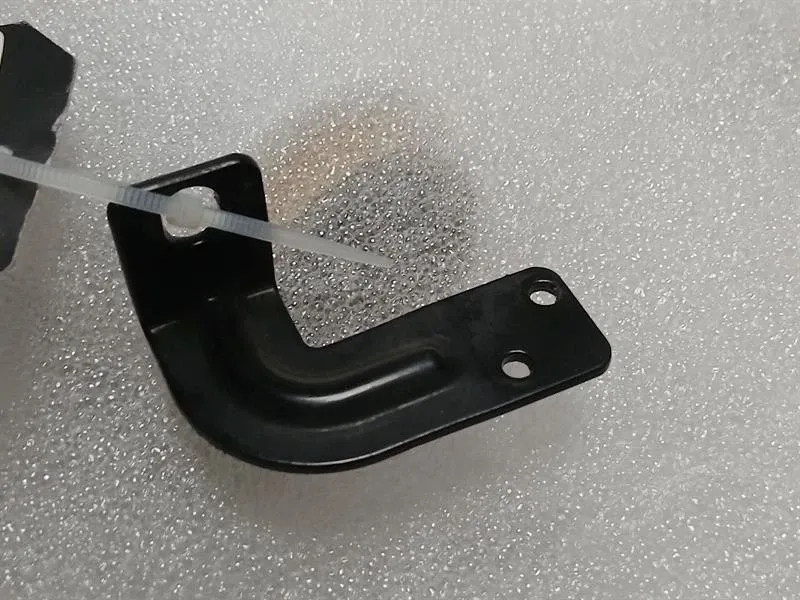 Ferrari F12 Grille Fastener Bracket 84828700 Holder Carrier