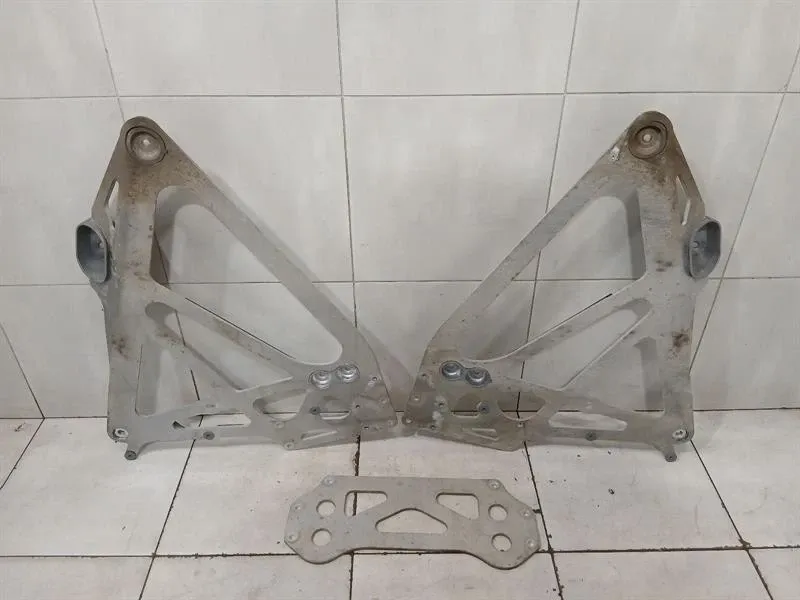 BMW 4 M4 G82 G22 holder bracket 9504173 rear set holder carrier rear set