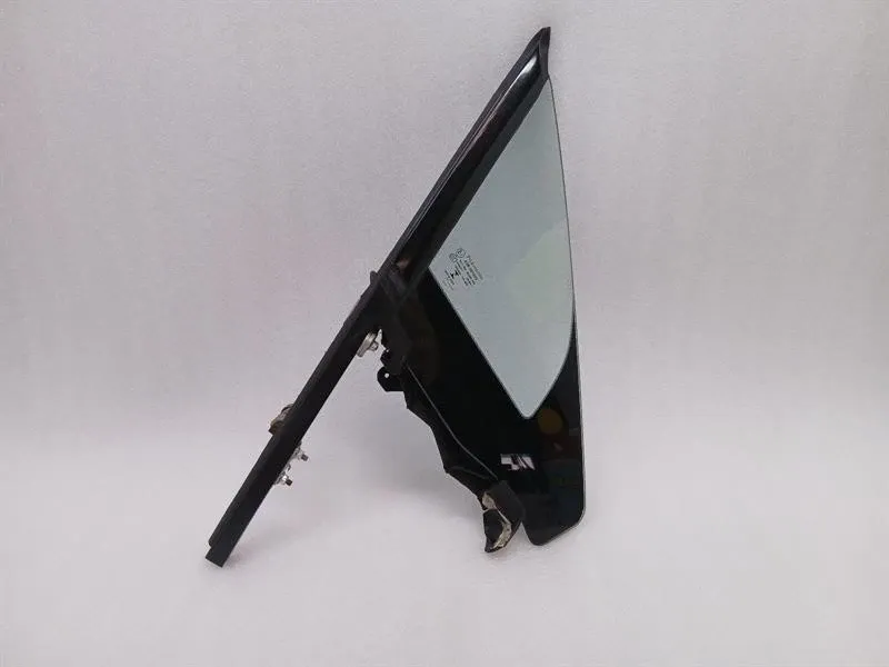 Aston Martin Vanquish AM310 Front 1/4 Glass CD33-C262A36-BB Door Panel 1/4 Front R
