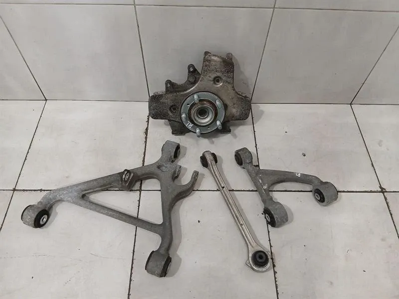 Aston Martin Vanquish AM310 Left Rear Hub AD23-5A971-AA Rear Wheel Bearing Housing