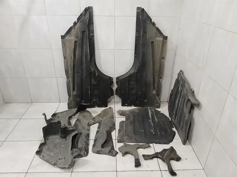 BMW M4 G82 G22 Undertray Set 8080539 FAULTY Underbody Trim Set FAULTY