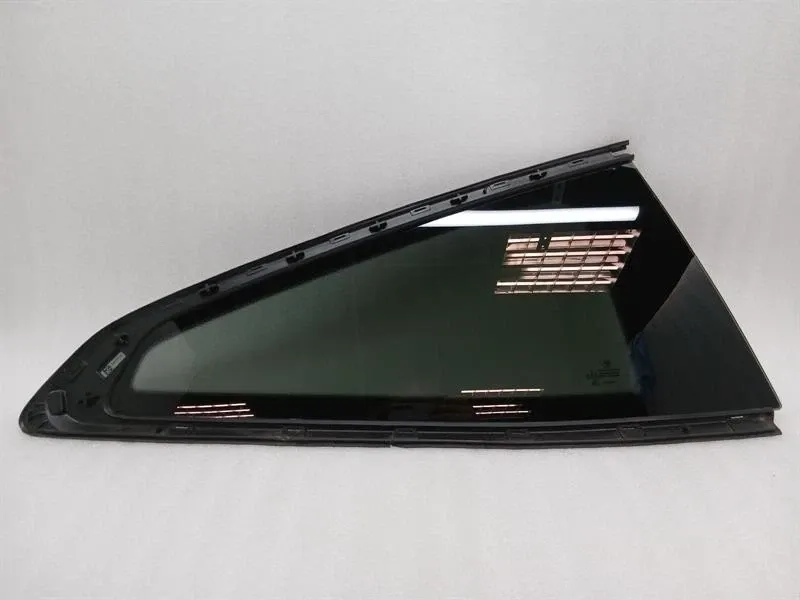 BMW 4 M4 G82 G22 Right Rear 1/4 Glass 7482716 Door Window 1/4 Rear RH
