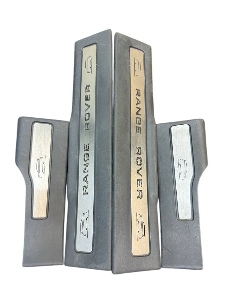 LR066903 BJ3213201AE8LAA LR066912 BJ3213200AE8LAA LR042984 BJ3213244AE8LAA LR042988 BJ3213245AE8LAA Scuff plate set LAND ROVER EVOQUE I (L538) (2011-2018)