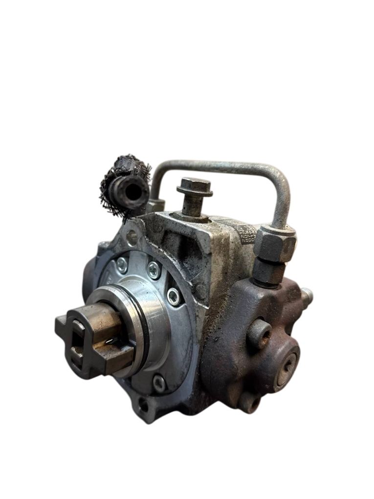 221000R040 Fuel injection pump, diesel TOYOTA AVENSIS (T270) (2009-2018)