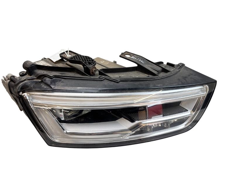 8U0941774A Headlight right AUDI Q3 (8U) (2011-2018)