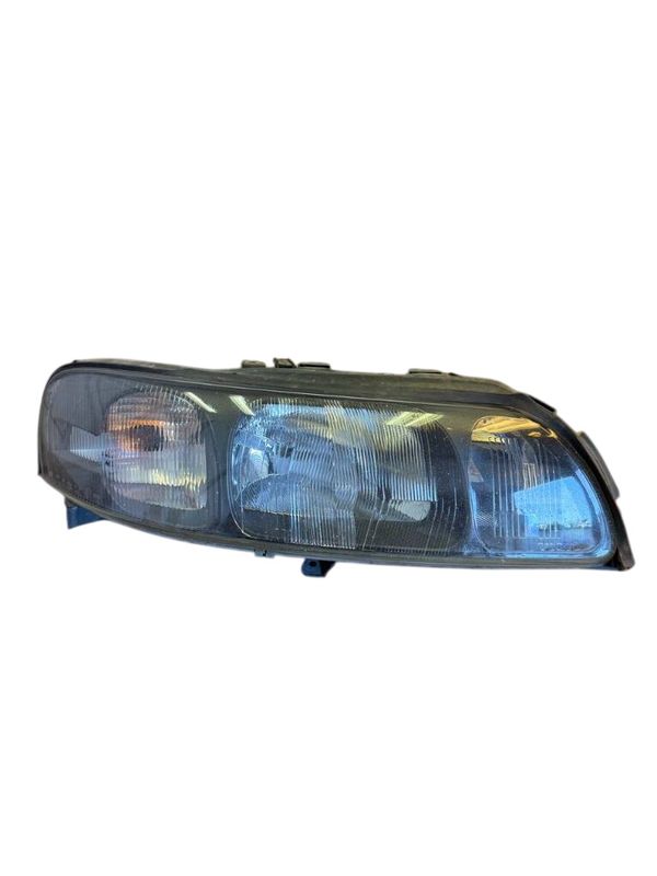 8659611 89006821 Headlight right VOLVO S60 I (RS) (2000-2010)