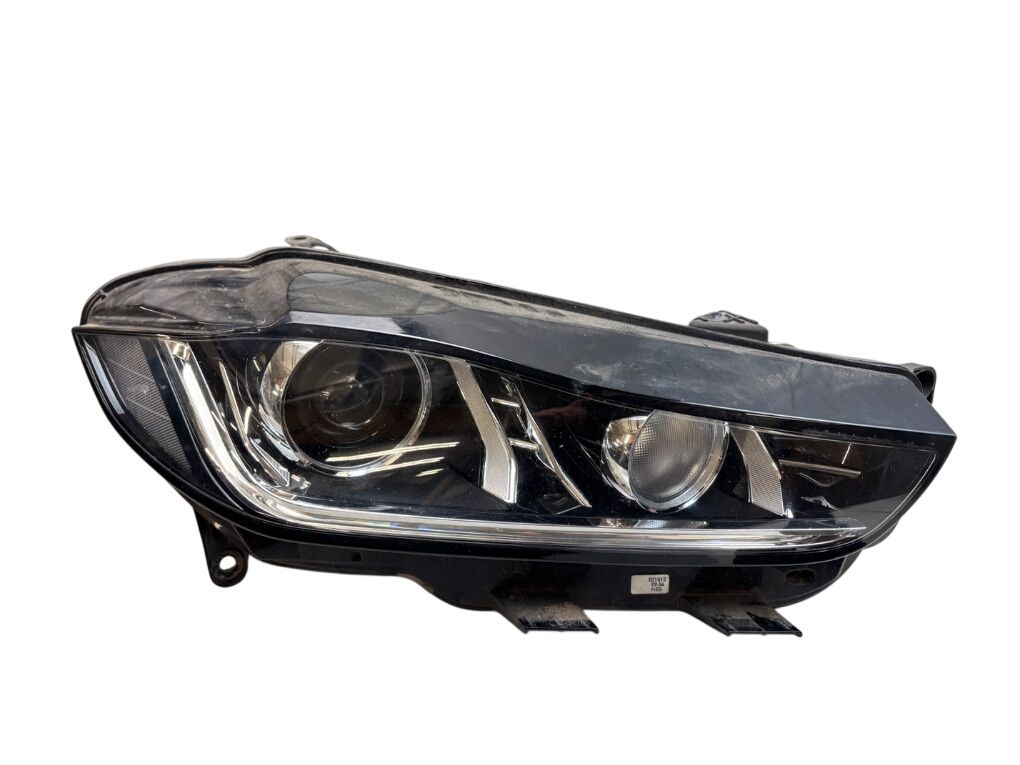 T4N17205 Headlight right JAGUAR XE (X760) (2015-2024)