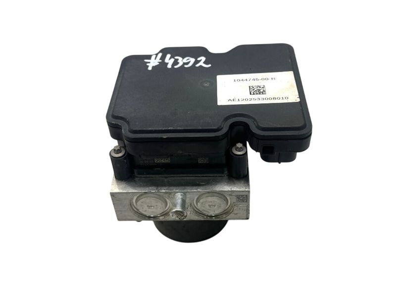 1044745-00-B 104474500B 1103541-00-A 110354100A ABS hydraulic unit / pump TESLA MODEL 3 (2017-)