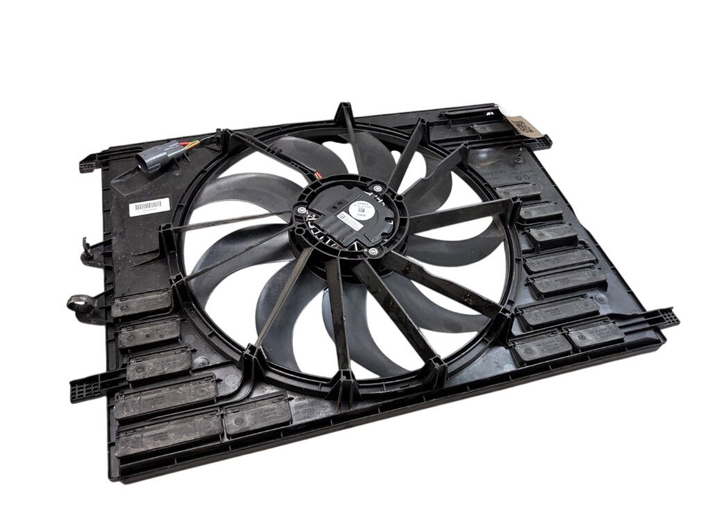 31493262 Radiator Fan Electric VOLVO XC60 II (246) (03.17-)