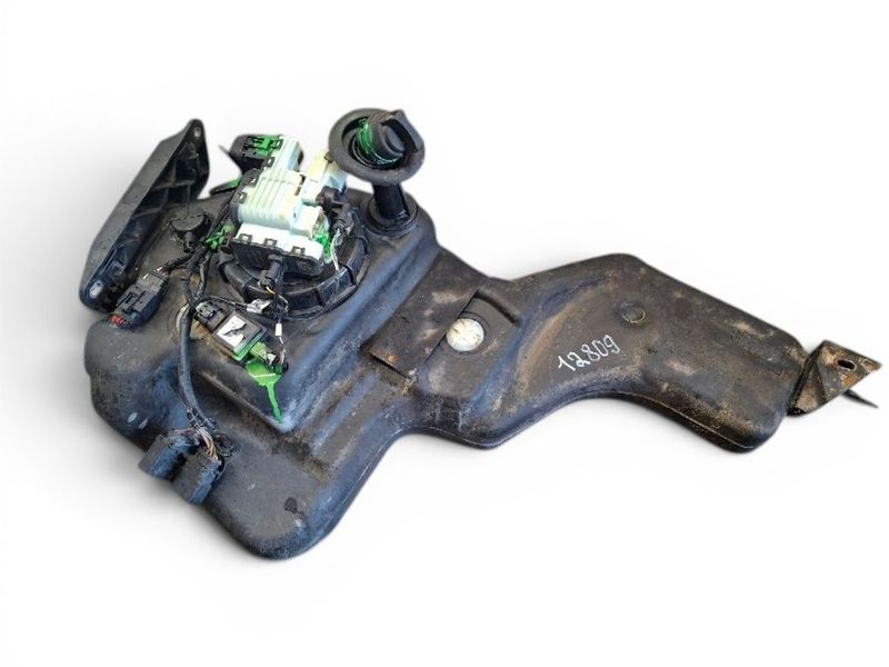 7N0131877 AdBlue tank SEAT ALHAMBRA II (7N) (2010-2020)