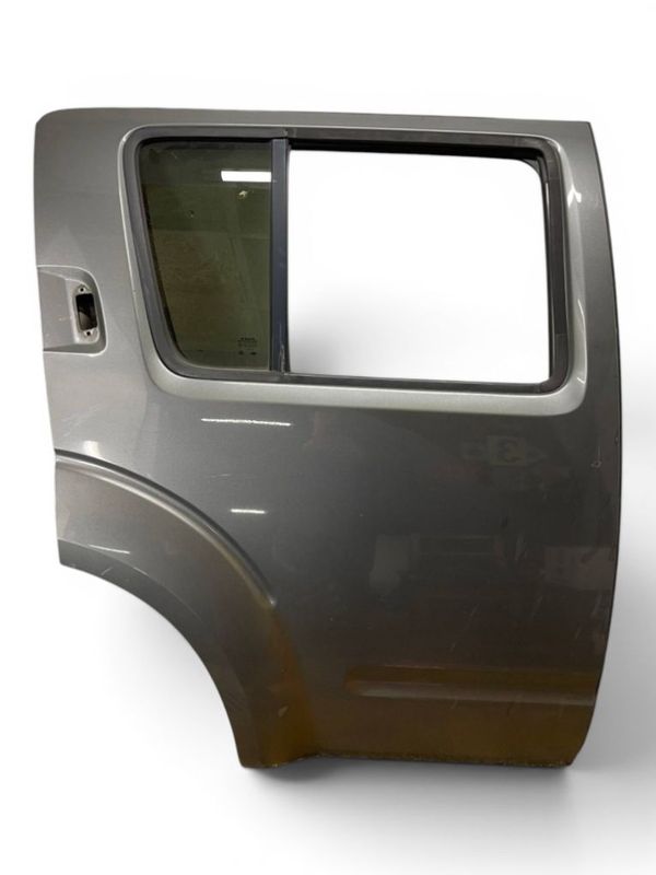 82152EB330 Door Rear Right NISSAN PATHFINDER III (R51) (2005-2012)