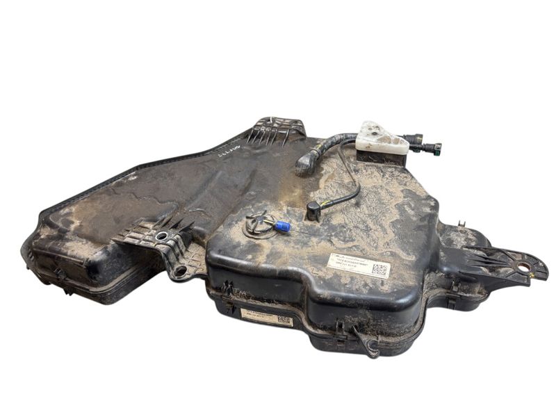 5N0131877D AdBlue tank AUDI Q3 (8U) (2011-2018)
