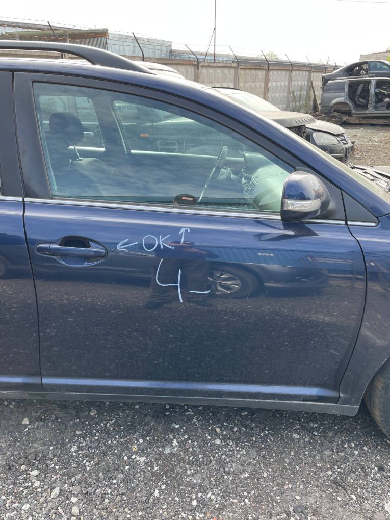 6711105030 Door Front Right TOYOTA AVENSIS (T250) (2003-2008)