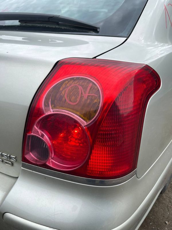 Tail light, right TOYOTA AVENSIS (T250) (2003-2008)
