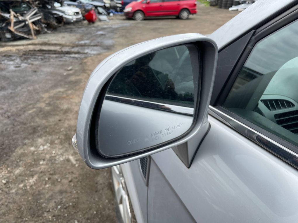 Mirror left CHEVROLET CAPTIVA I (2006-2018)