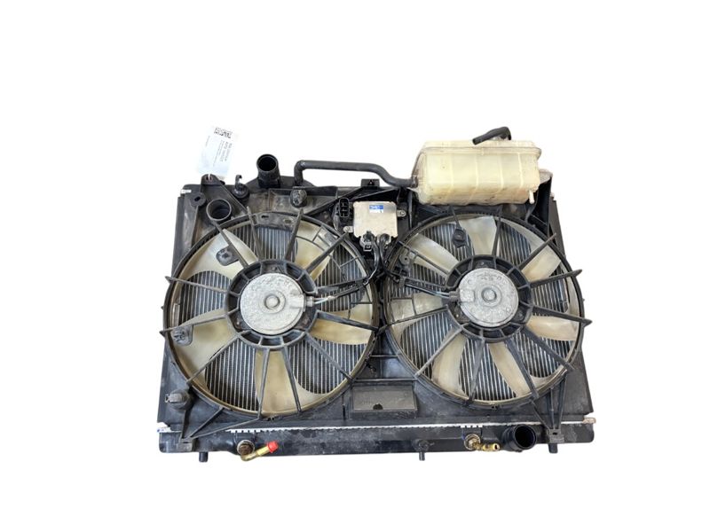 1640038202 1671138100 8846050230 G901050011 Radiator set LEXUS LS (XF40) (2006-2017)
