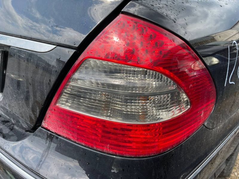 2118202664 Tail light, right MERCEDES-BENZ E-CLASS (W211) (2002-2009)