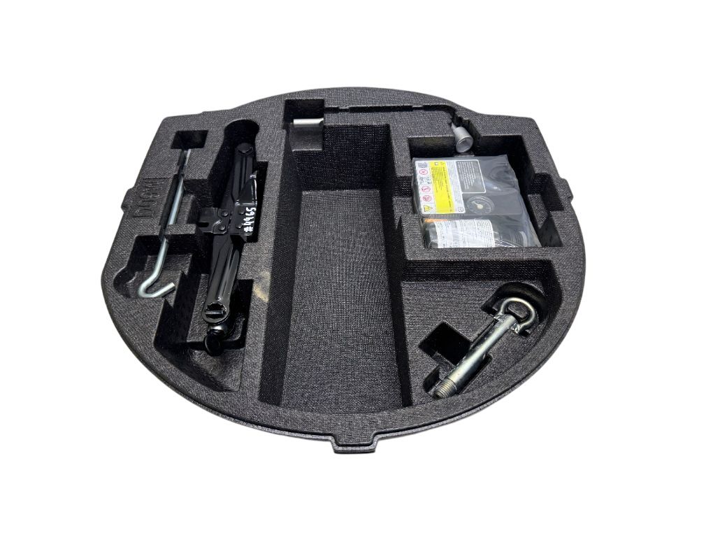 D09W688MX BHR137C20A D09T37C1X LD4737770 LD4769671 Spare Wheel Well MAZDA 2 III (DL, DJ) (2014-)