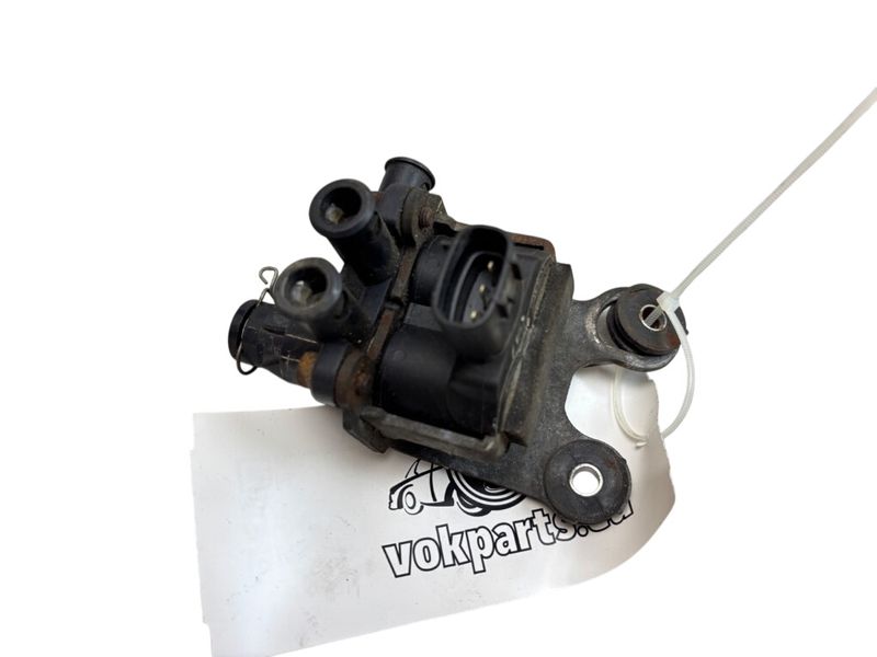 4809530060 Air suspension valve block LEXUS LS (XF40) (2006-2017)