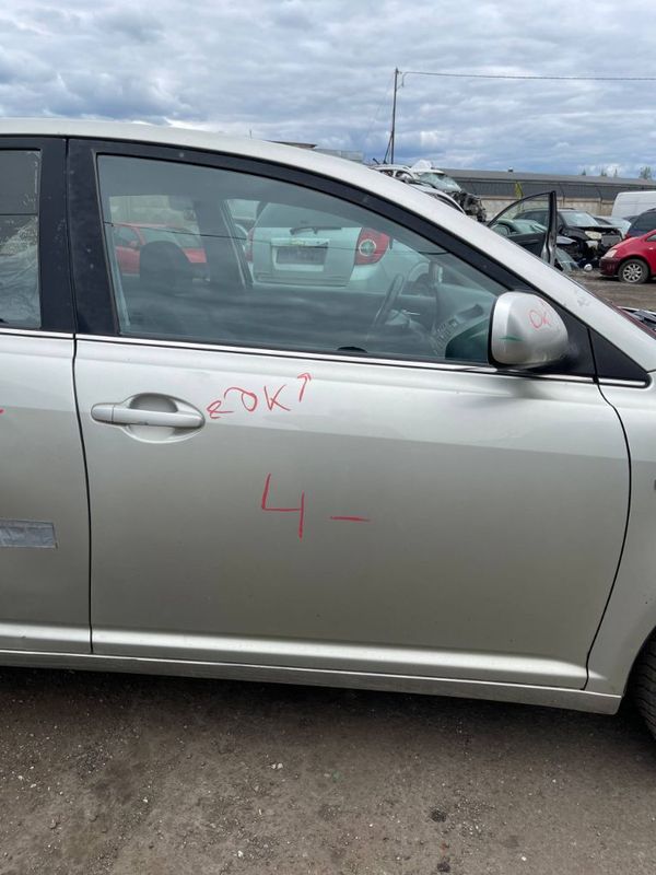 6711105030 Door Front Right TOYOTA AVENSIS (T250) (2003-2008)