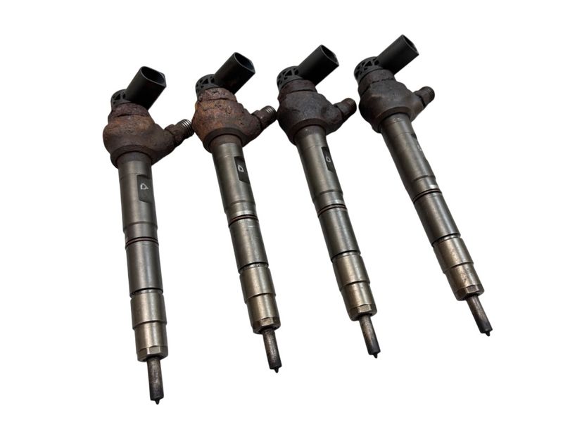 0445110369 0445110368 0986435166 0445110646 0445110647 Fuel injector set VW CRAFTER I (2E) (2006-2016)