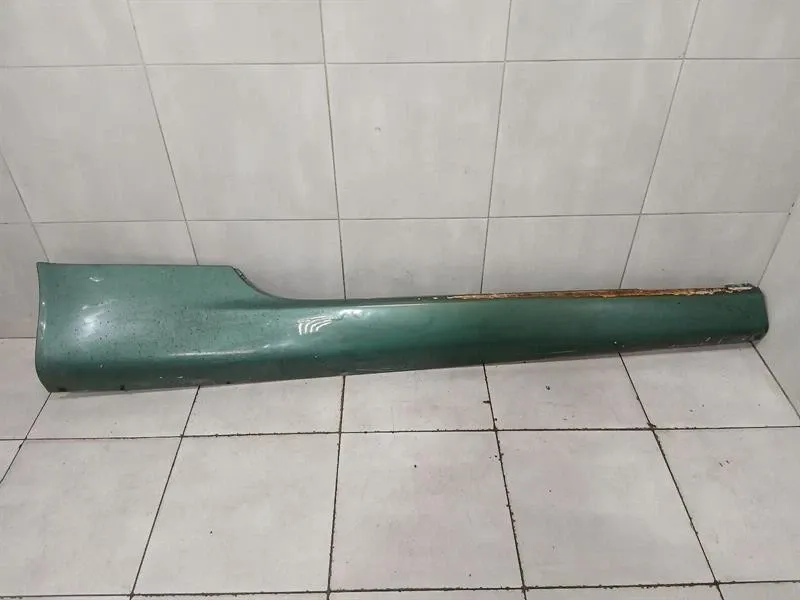 Aston Martin DB9 COUPE side skirt 6G43-10608-AB RH side skirts