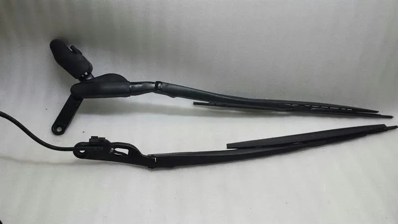 BMW 7 Series E65 Wiper Arm 61617199889 Windscreen Wiper 61617199890