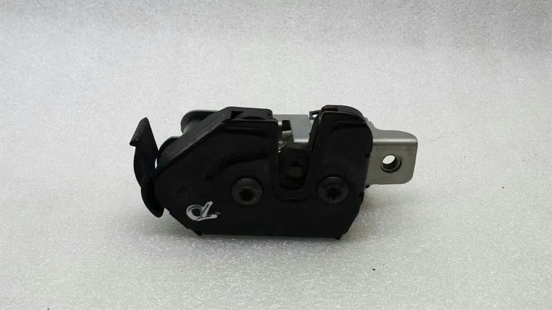 LAND ROVER RANGE ROVER VOGUE L322 BOAT LID ACTUATOR FUG500140 Door Lock