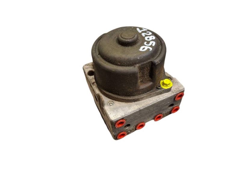 4451044030 ABS hydraulic unit / pump TOYOTA PICNIC (1996-2001)