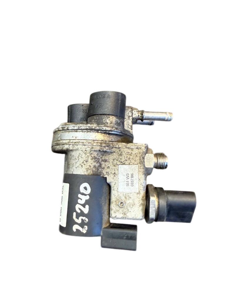 3C0906009D Fuel pressure regulator VW PASSAT B7 / ALLTRACK (2010-2015)