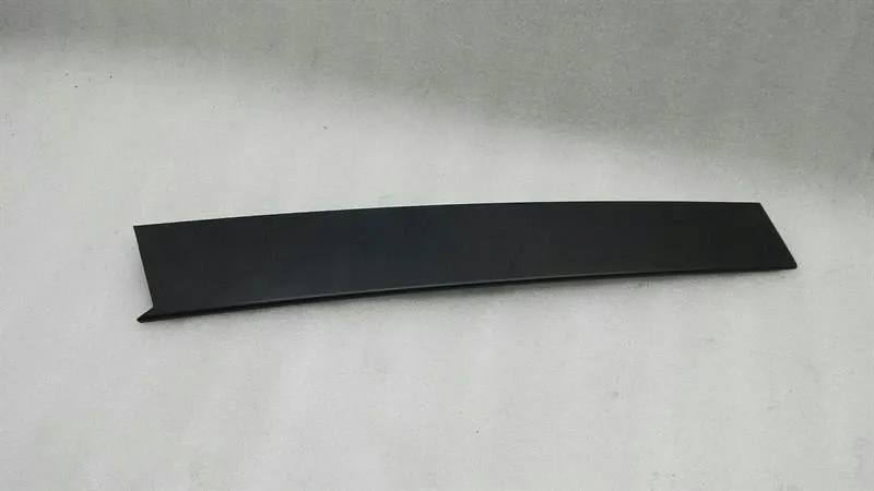 Volvo S40 Left Front Door Cover / Moulding 31213304 Strip