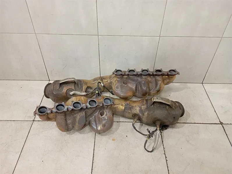 AUDI R8 4S LIFT HEAD CATALYTIC CONVERTER EXHAUST MANIFOLD 4S0251212B EXHAUST MANIFOLD 18-23 SET