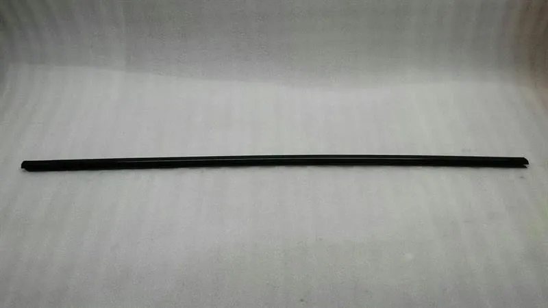 BMW 6 Series E63 Right Door Channel Shadow Line 51337077938 Strip Gloss Black
