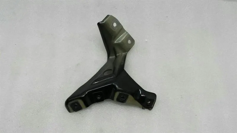 BMW M5 Series E61 Right Wing Bracket 41147897772 Bracket Carrier 78796844