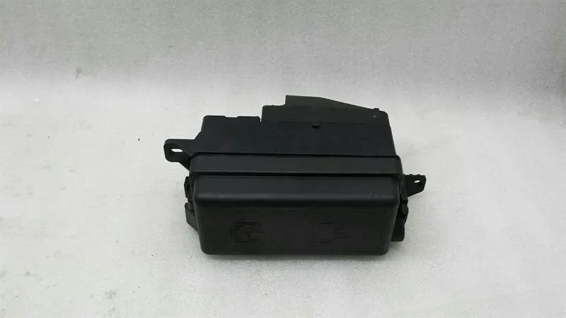 Mini Countryman 11-16 Fuse Box 9240943 Fuse Box