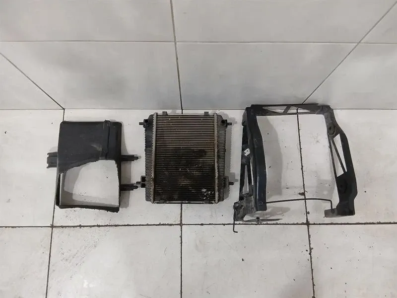 BMW 4 M4 G82 G22 Water Radiator 17118095285 Water Cooler Radiator