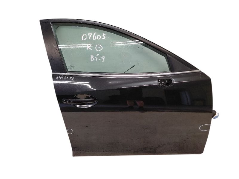 B45A58010 Door Front Right MAZDA 3 III (BM) (2013-2018)