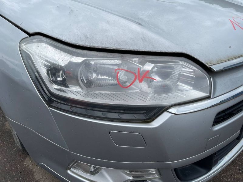 Strålkastare höger CITROËN C5 II (2008-2019)
