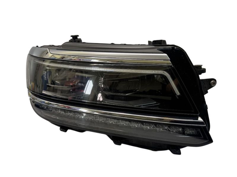 5NB941082D Headlight right VW TIGUAN II (AD, BW) (2016-2024)