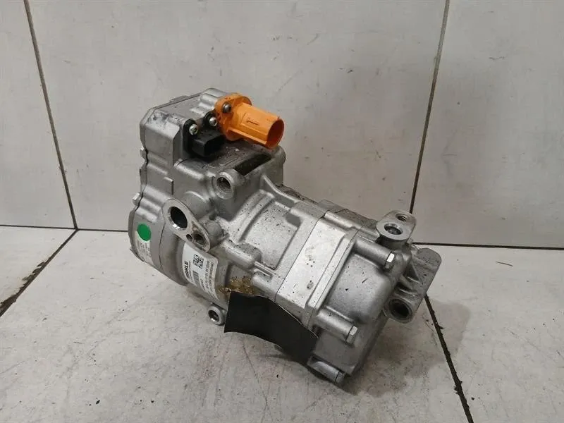 Ferrari 296 GTS F171 A/C Compressor 803367 Air Conditioning Compressor Defects