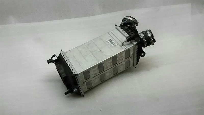 Mercedes E Class M278 Intercooler A2780900414 Intercooler A2780900514